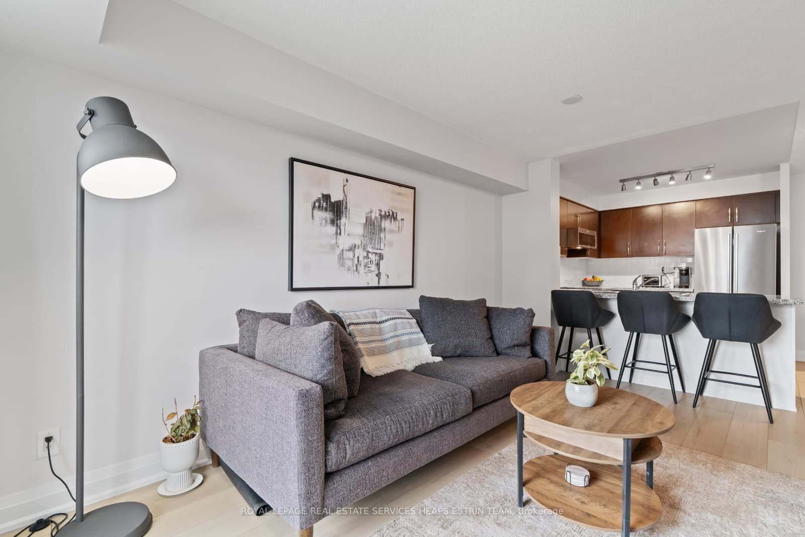 3 Michael Power Place, Unit 606 thumbnail 8