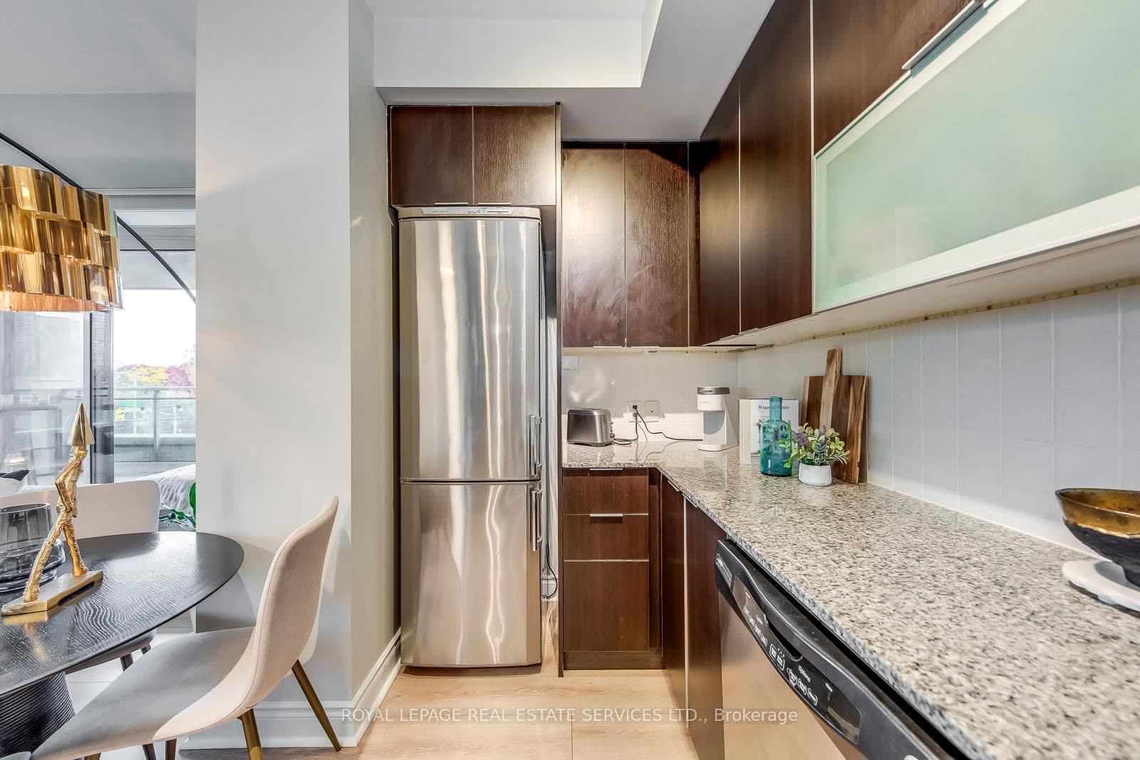 16 Brookers Lane, Unit 203 thumbnail 11