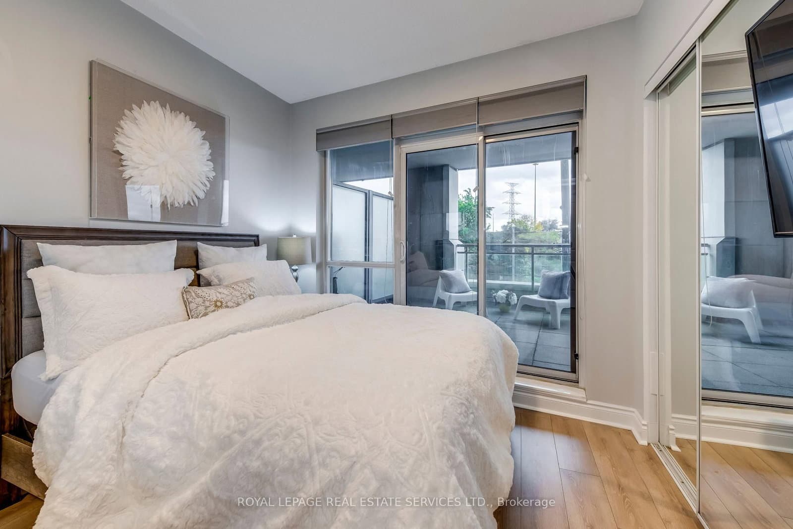 16 Brookers Lane, Unit 203 thumbnail 16