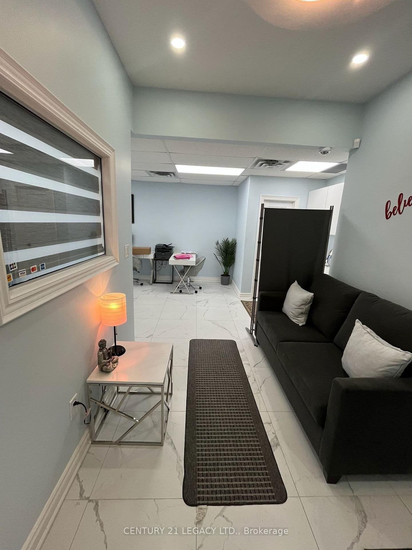 645 Remembrance Road, Unit B209 thumbnail 4