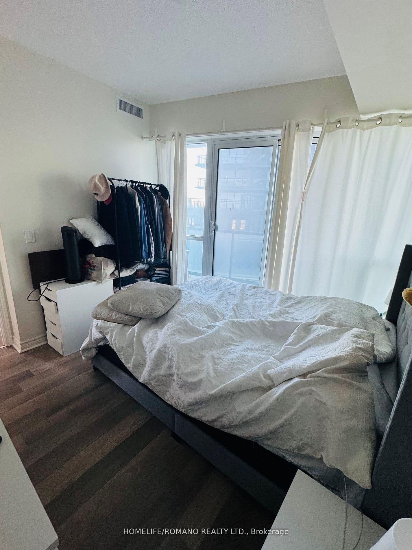39 Annie Craig Drive, Unit 605 thumbnail 9