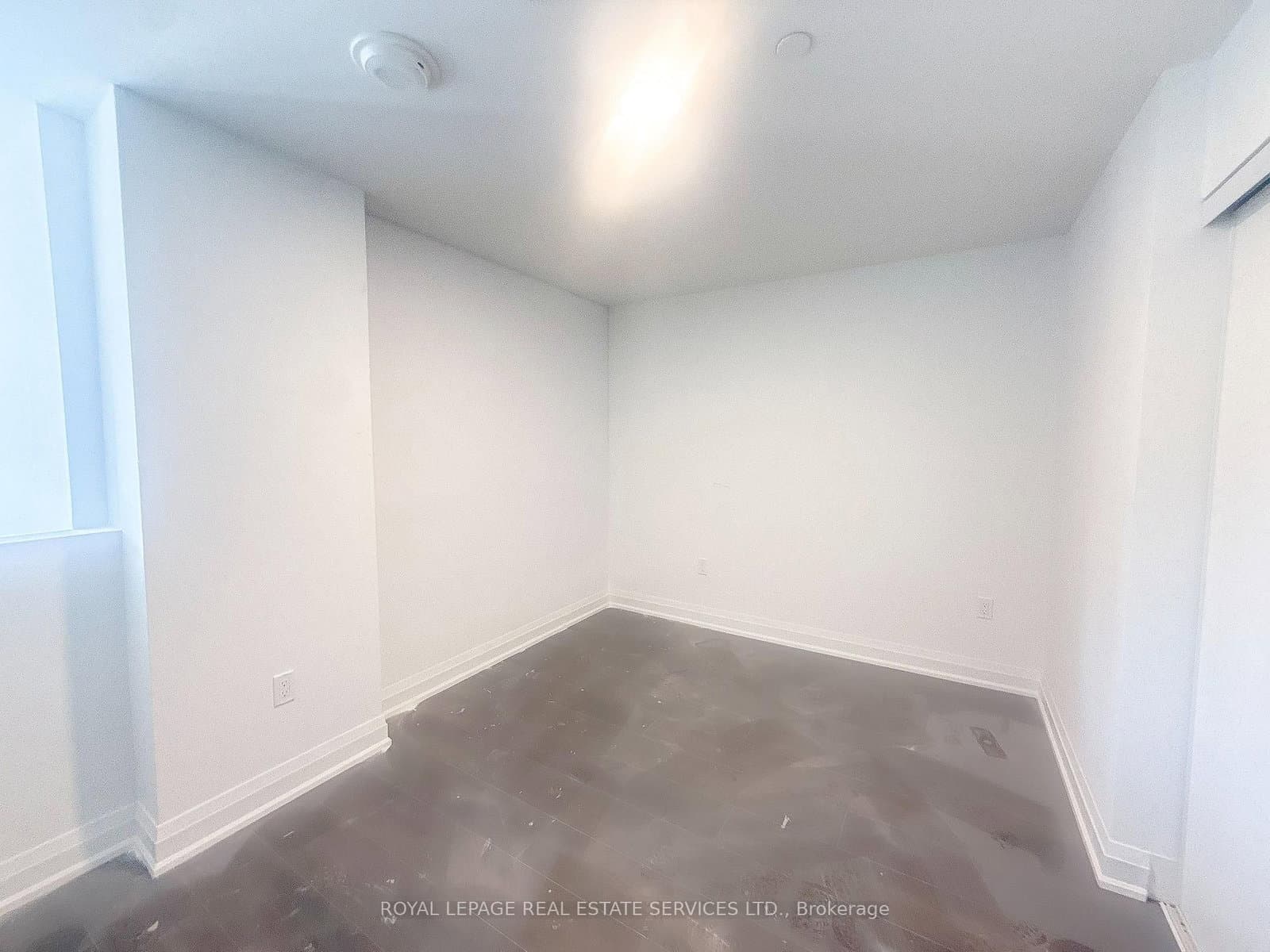 799 The Queensway, Unit 105 Upper thumbnail 14