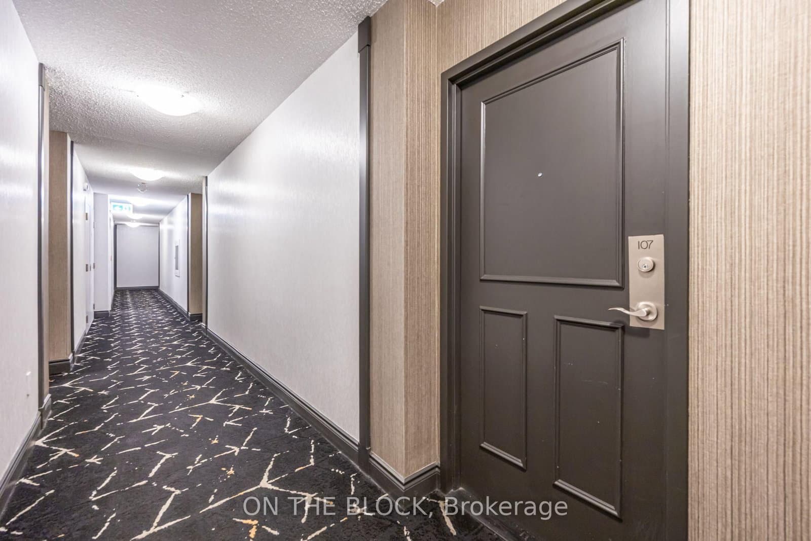 2495 Dundas Street W, Unit 107 thumbnail 21