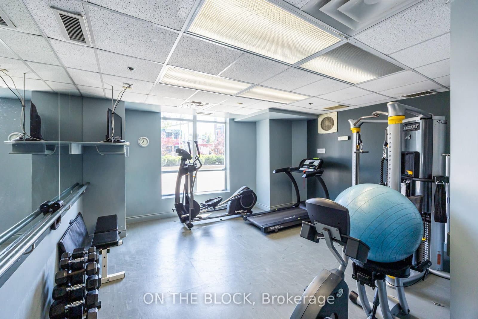2495 Dundas Street W, Unit 107 thumbnail 22