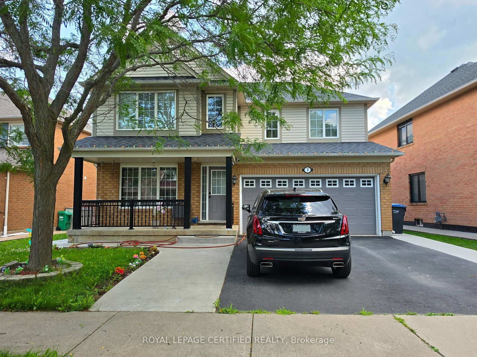 7 Penn Drive - Image 1