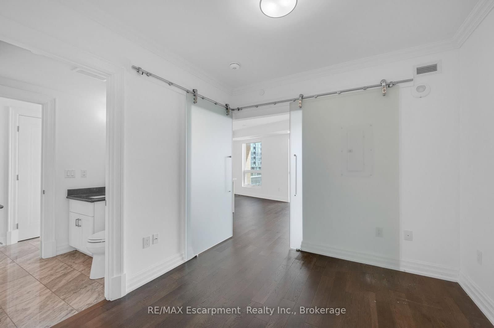 2060 Lakeshore Road, Unit 605 thumbnail 18