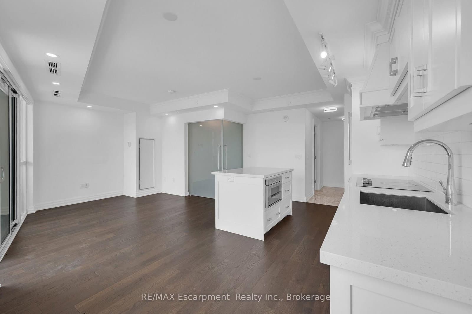2060 Lakeshore Road, Unit 605 thumbnail 6