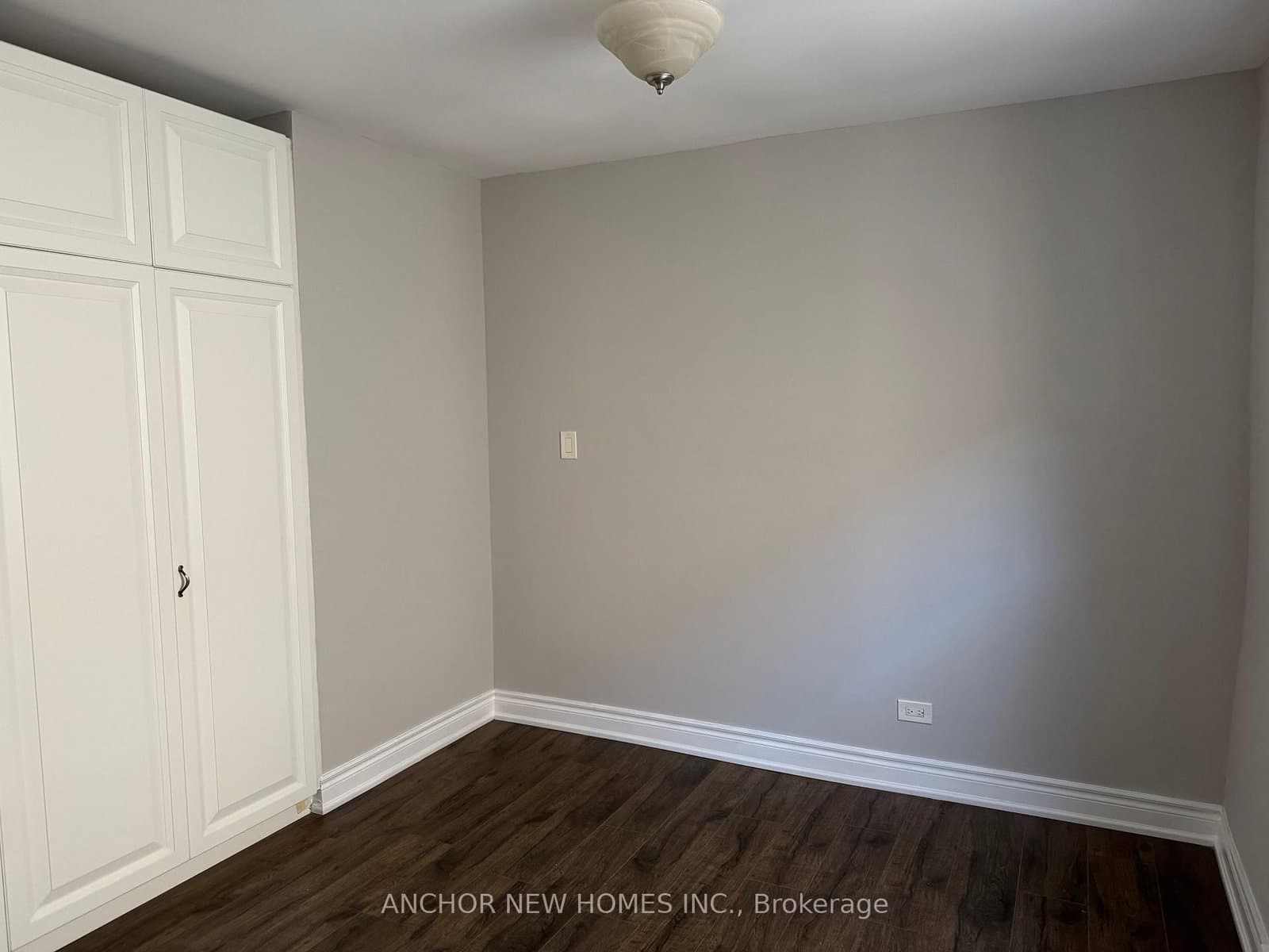1598 Eglinton Avenue W, Unit 2 thumbnail 4
