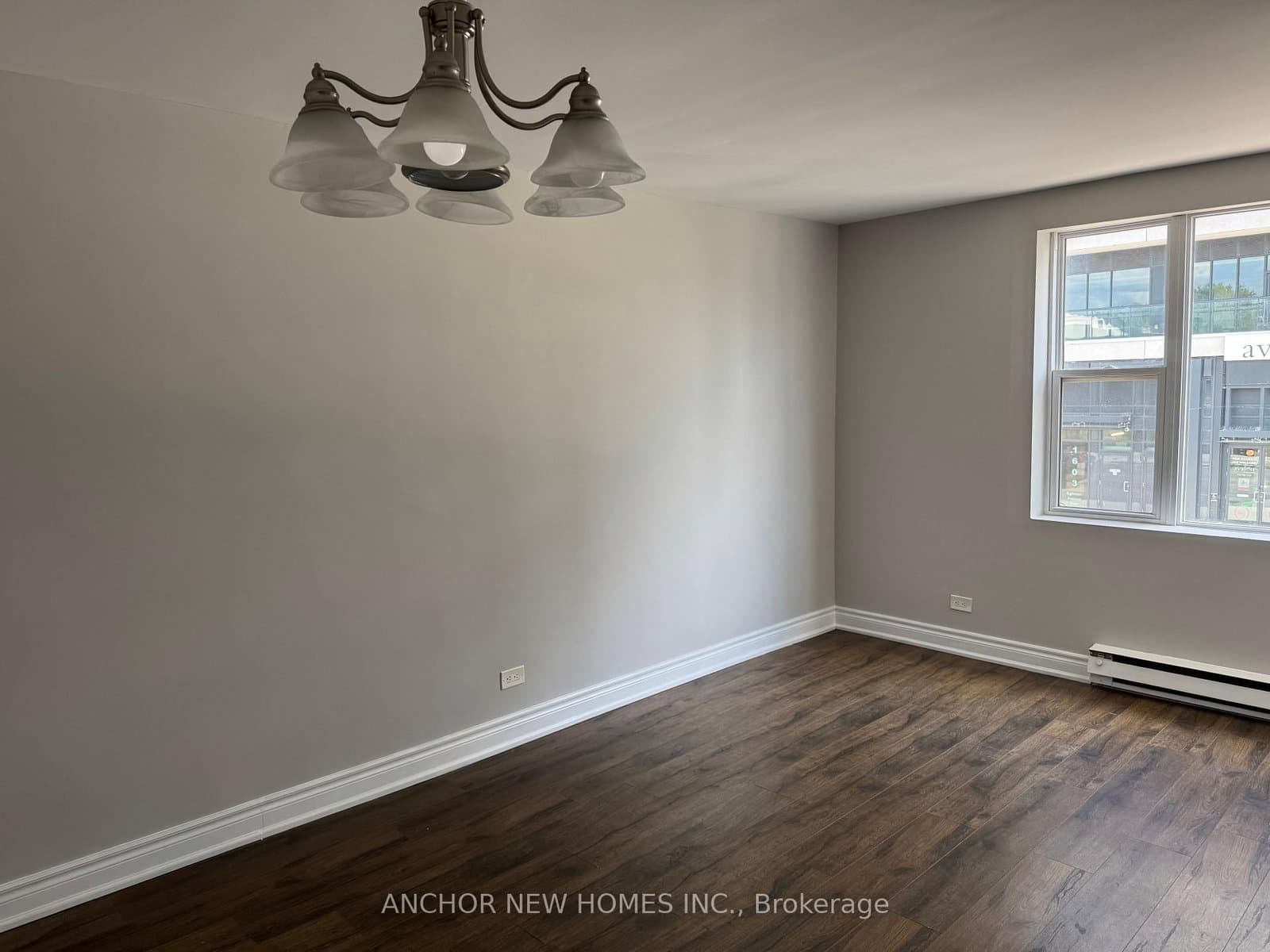 1598 Eglinton Avenue W, Unit 2 thumbnail 7