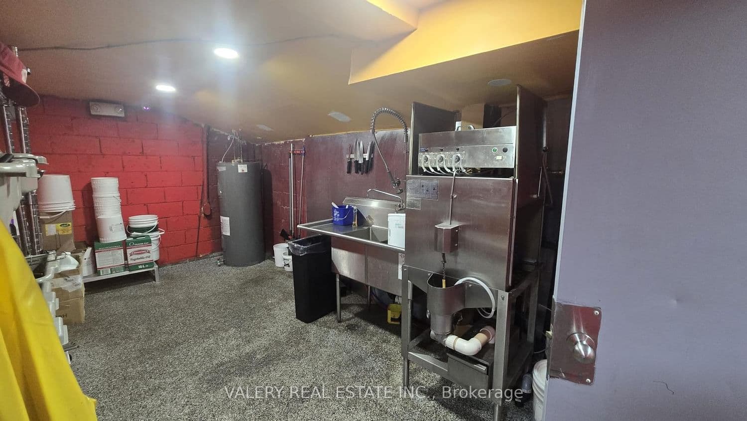 1125 Dundas Street East Street E, Unit 12A thumbnail 9