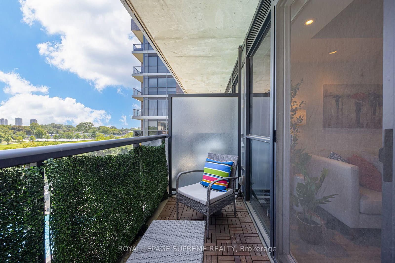 10 Gibbs Road, Unit 414 thumbnail 35
