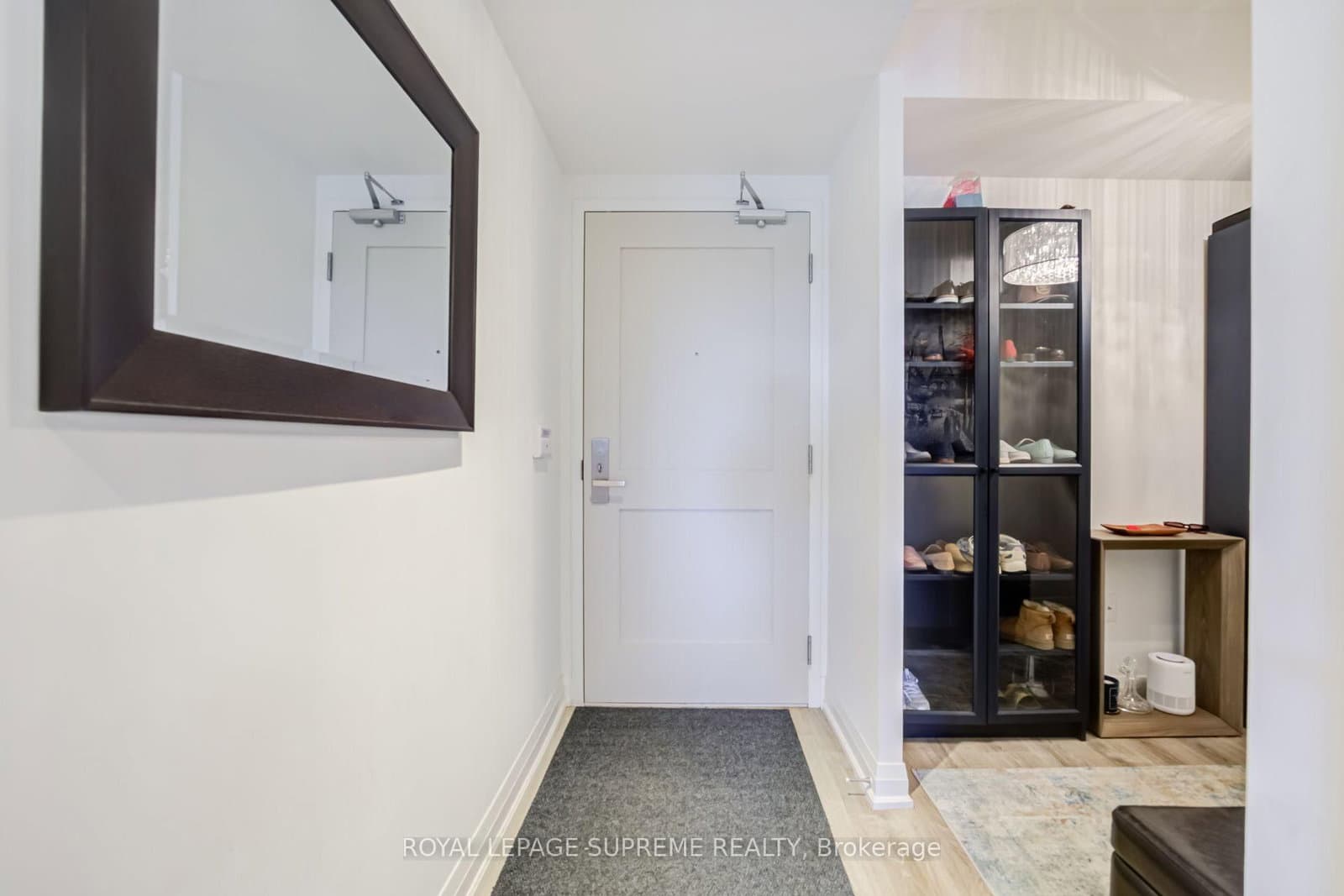 10 Gibbs Road, Unit 414 thumbnail 4