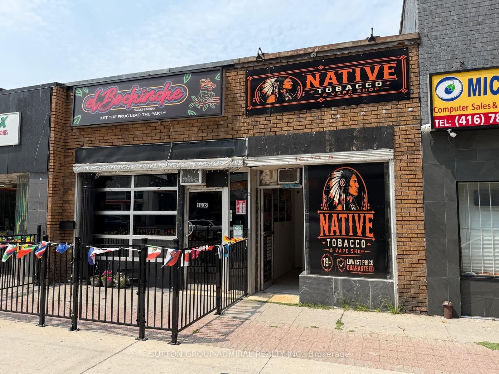 1602 Eglinton Avenue W thumbnail 2