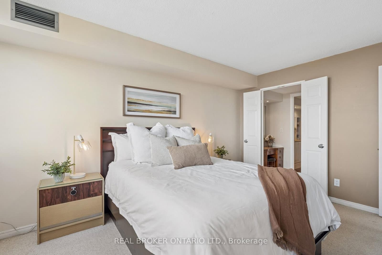 880 Dundas Street W, Unit 503 thumbnail 26