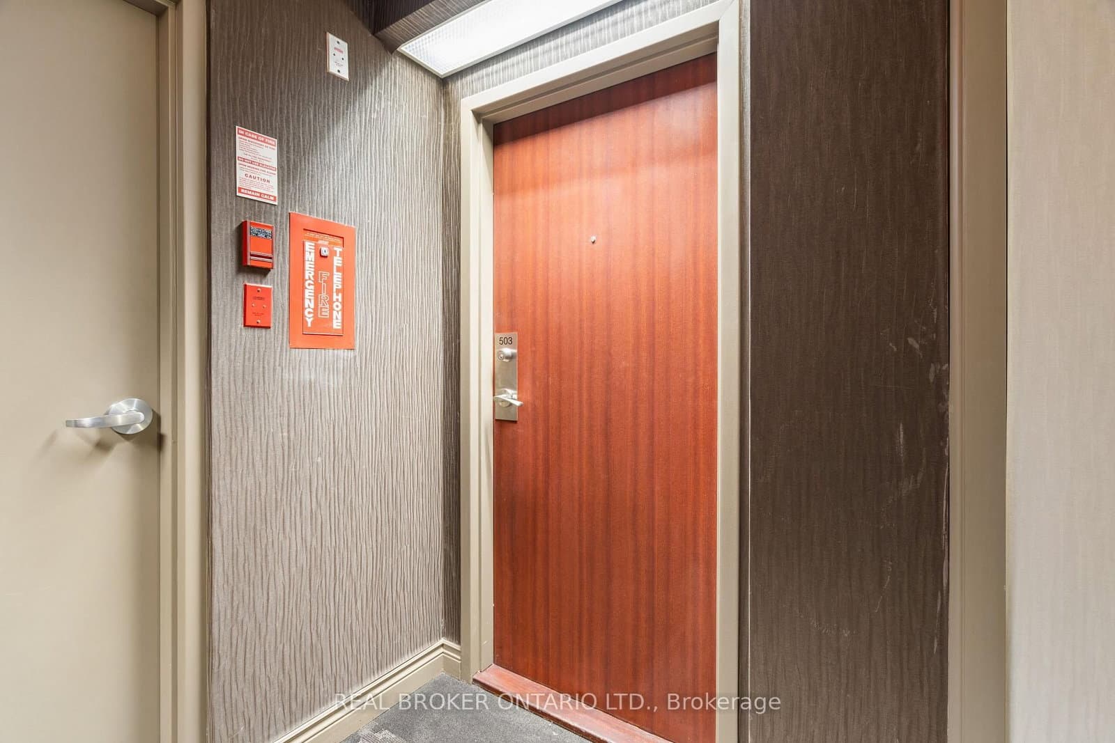 880 Dundas Street W, Unit 503 thumbnail 3