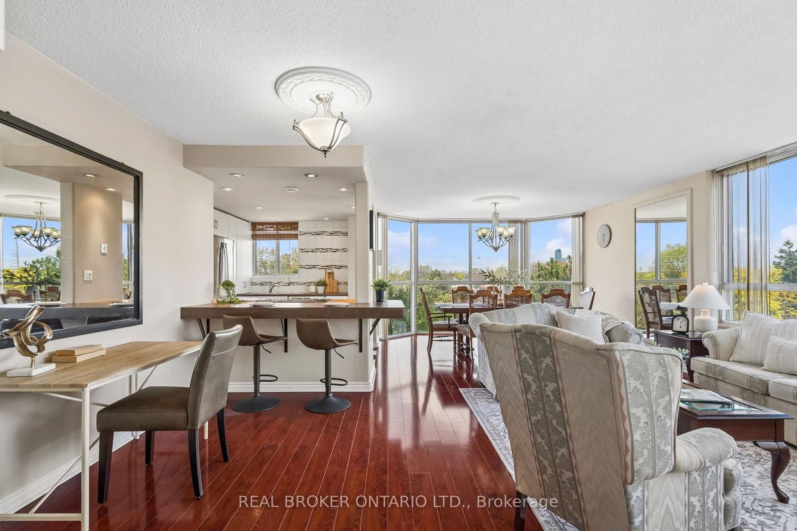 880 Dundas Street W, Unit 503 thumbnail 7