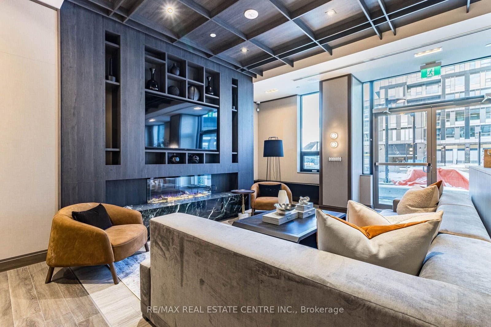 2501 Saw Whet Boulevard E, Unit 111 thumbnail 21
