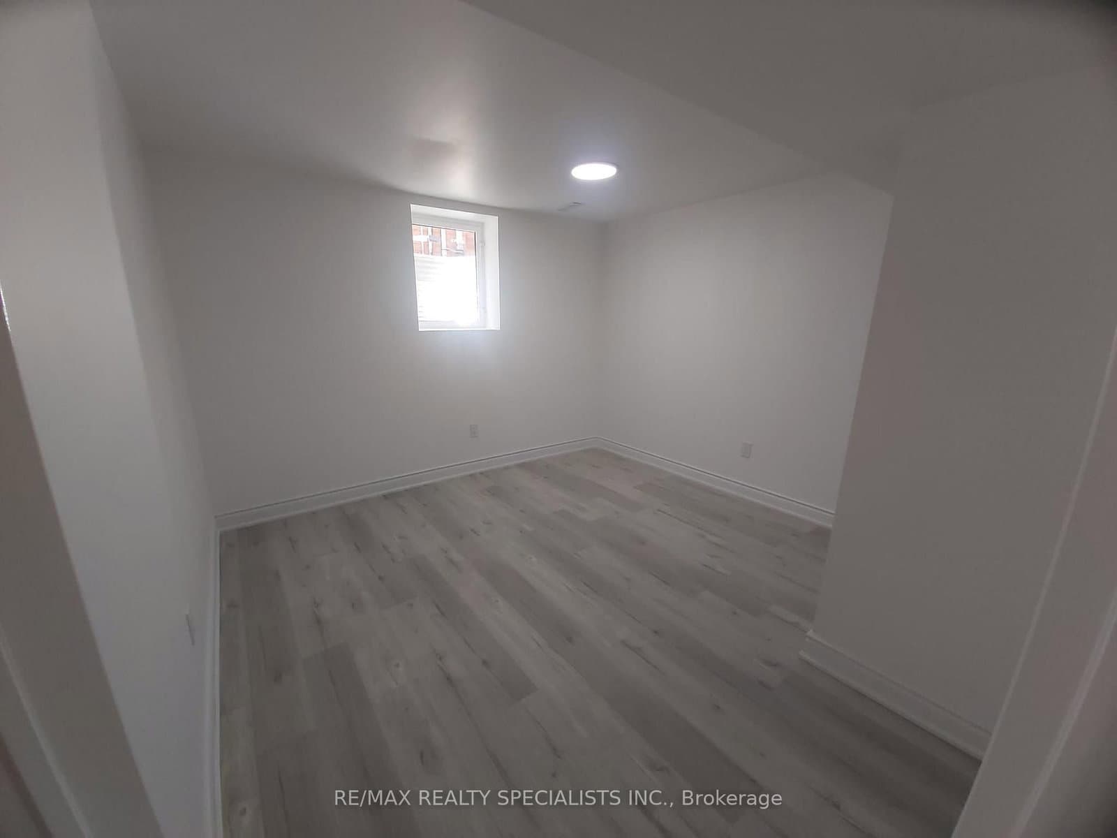 6923 Dillingwood Drive, Unit BSMNT thumbnail 8