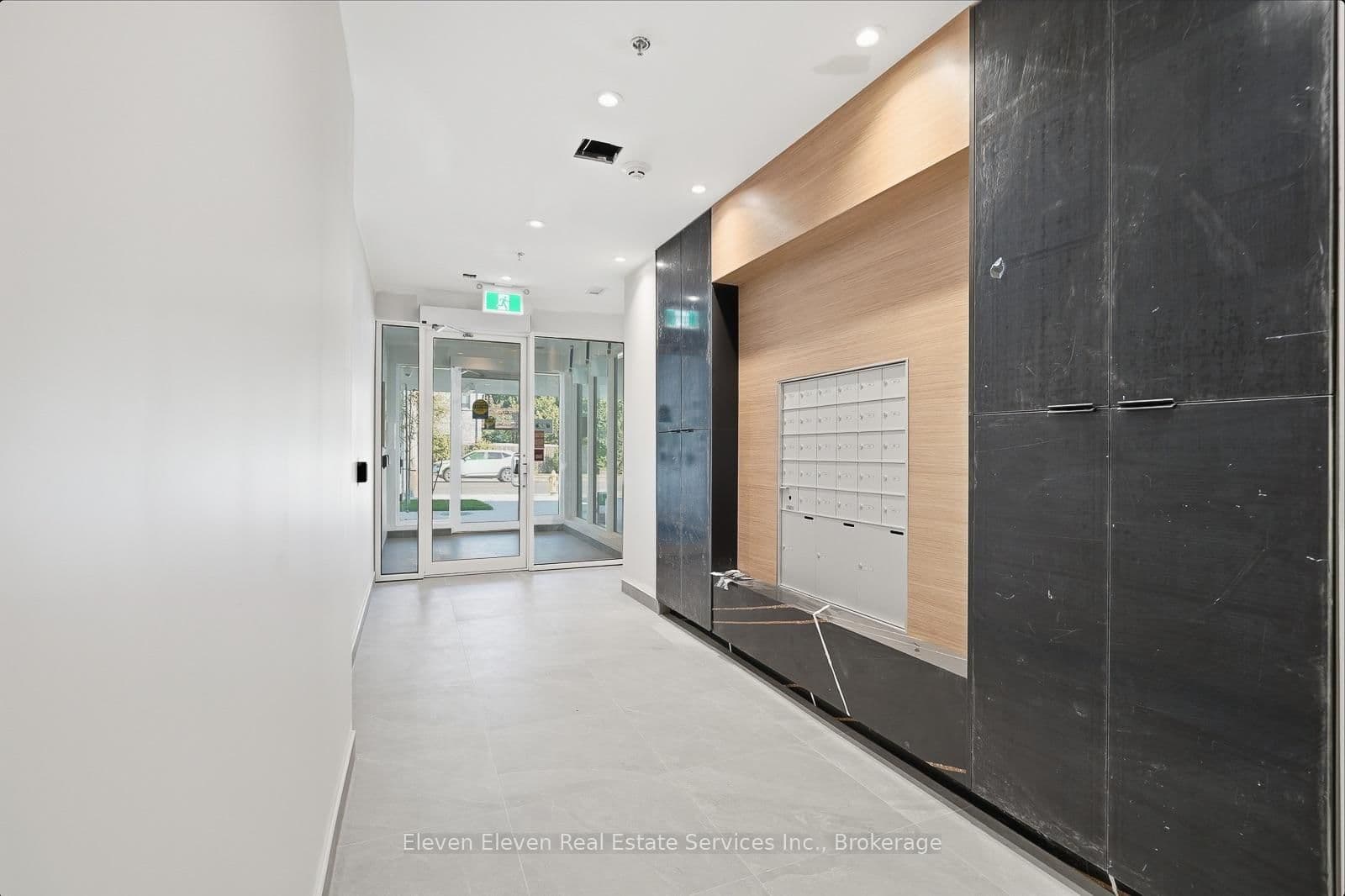 722 Marlee Avenue, Unit 404 thumbnail 6