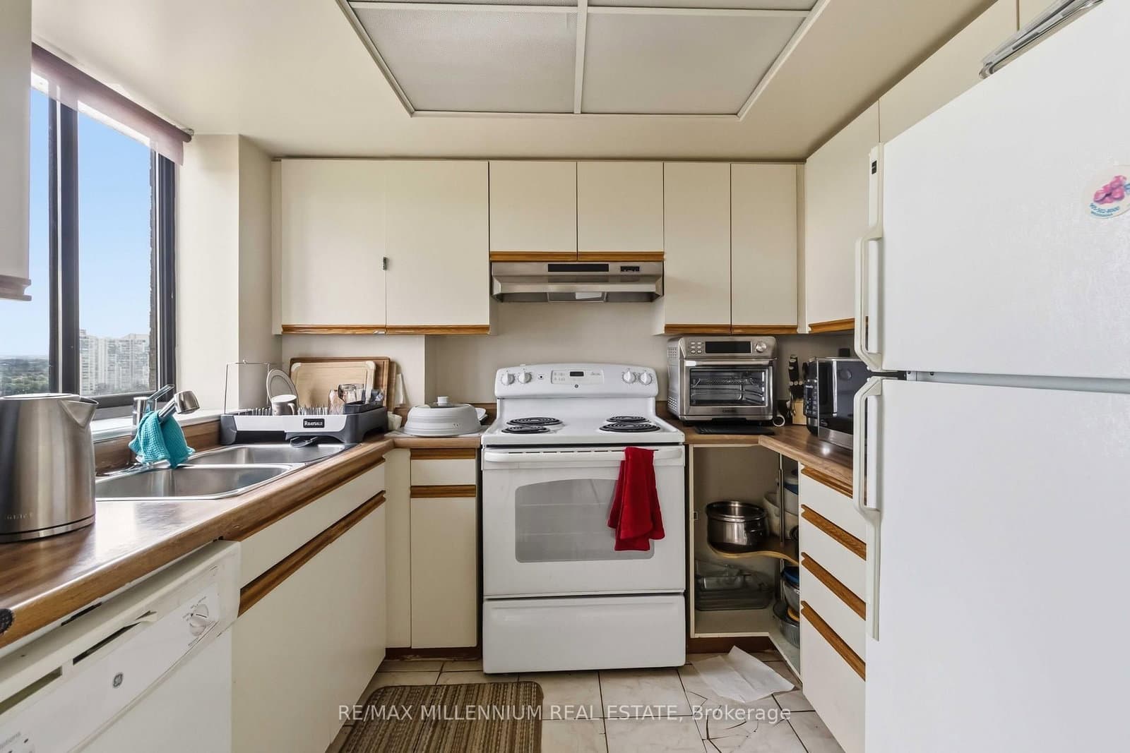4235 Sherwoodtowne Boulevard, Unit PH7 thumbnail 12
