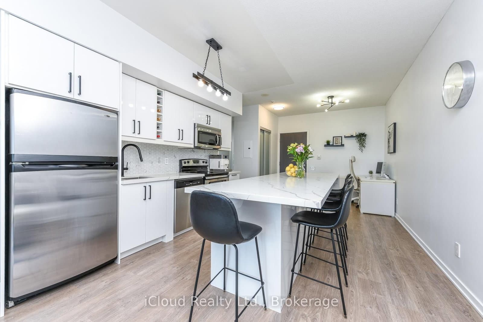 103 The Queensway, Unit 1303 - Image 1