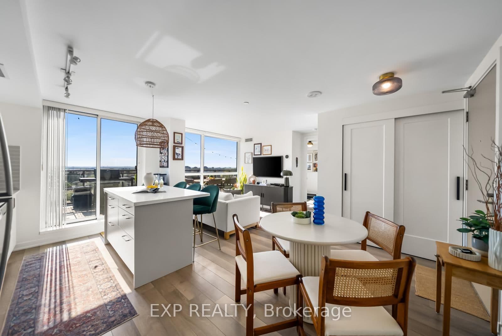 16 Mcadam Avenue, Unit 705 thumbnail 12