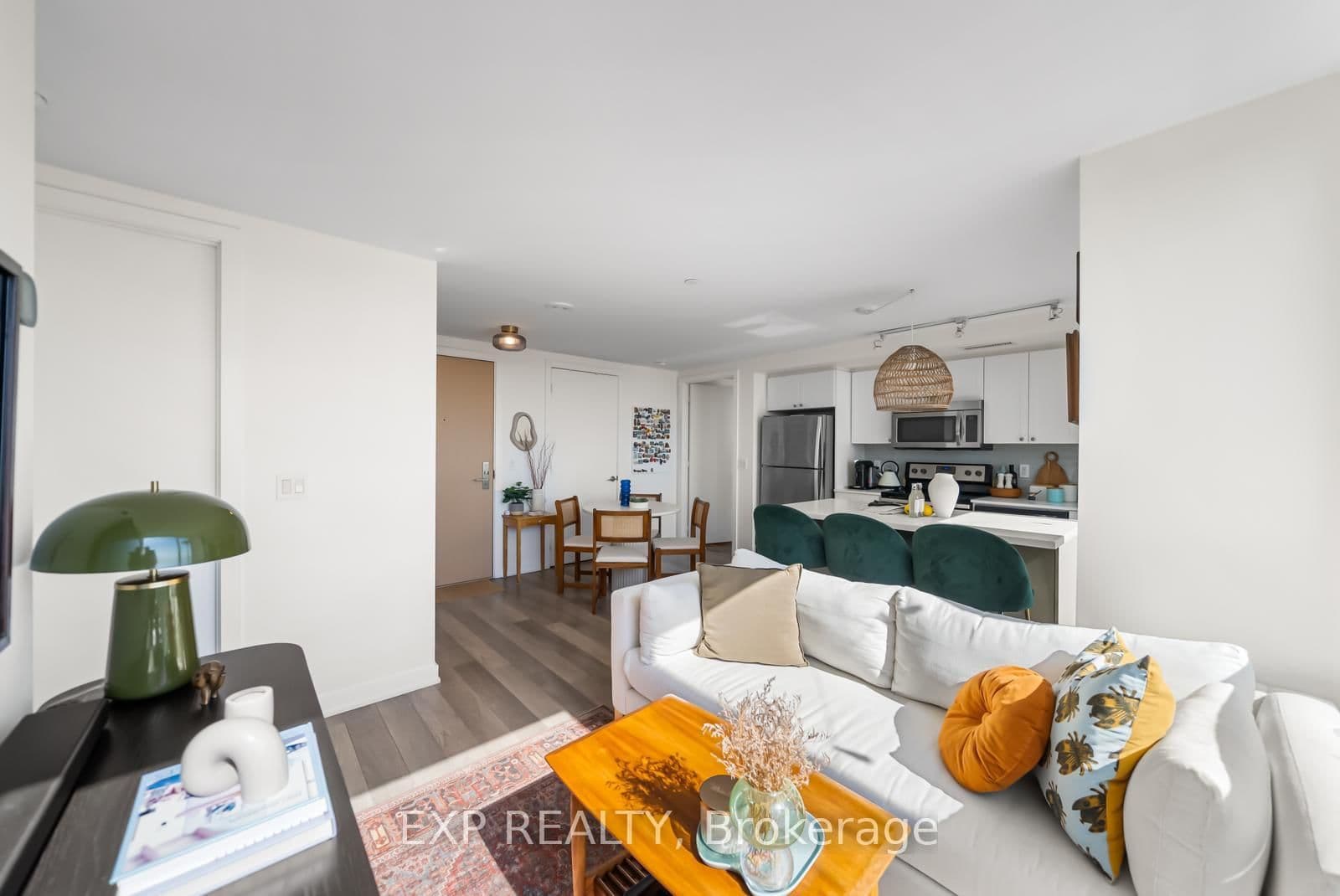 16 Mcadam Avenue, Unit 705 thumbnail 15