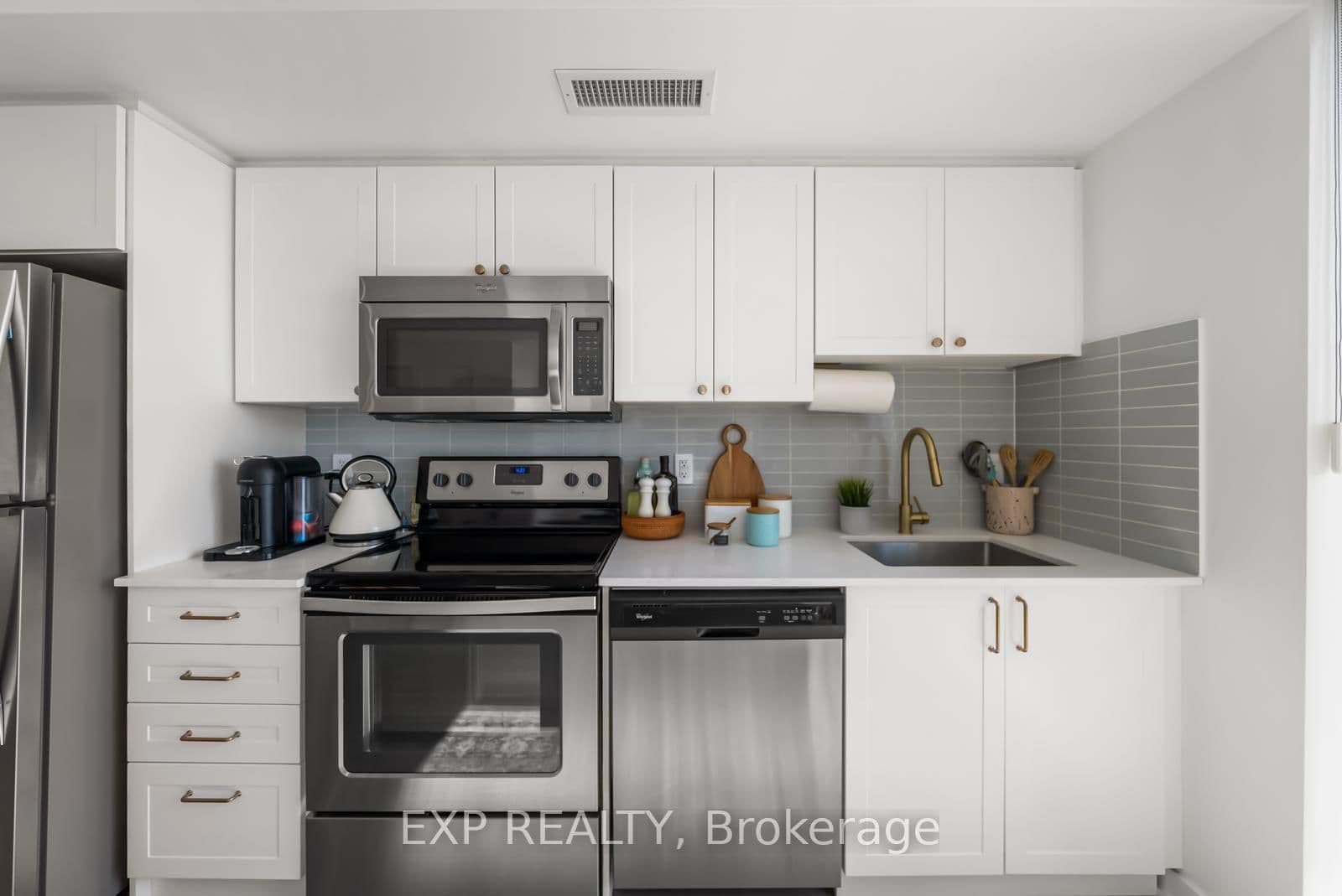 16 Mcadam Avenue, Unit 705 thumbnail 18