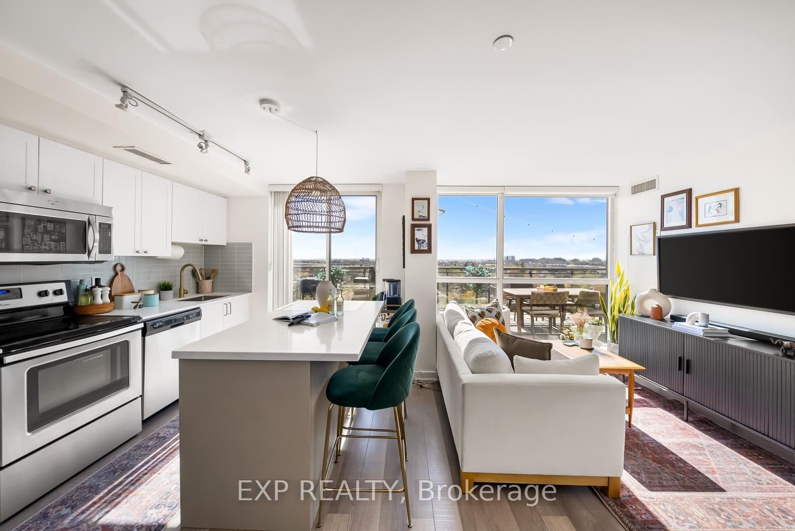 16 Mcadam Avenue, Unit 705 thumbnail 4