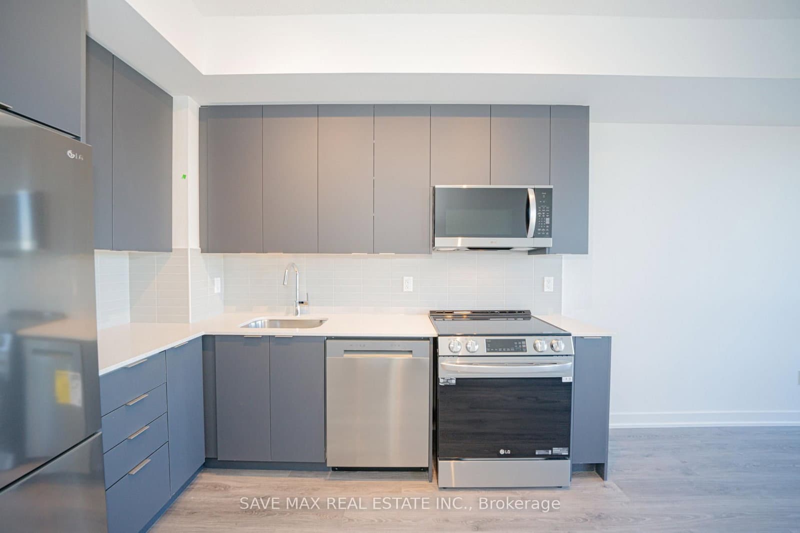 225 Malta Avenue, Unit 421 thumbnail 11