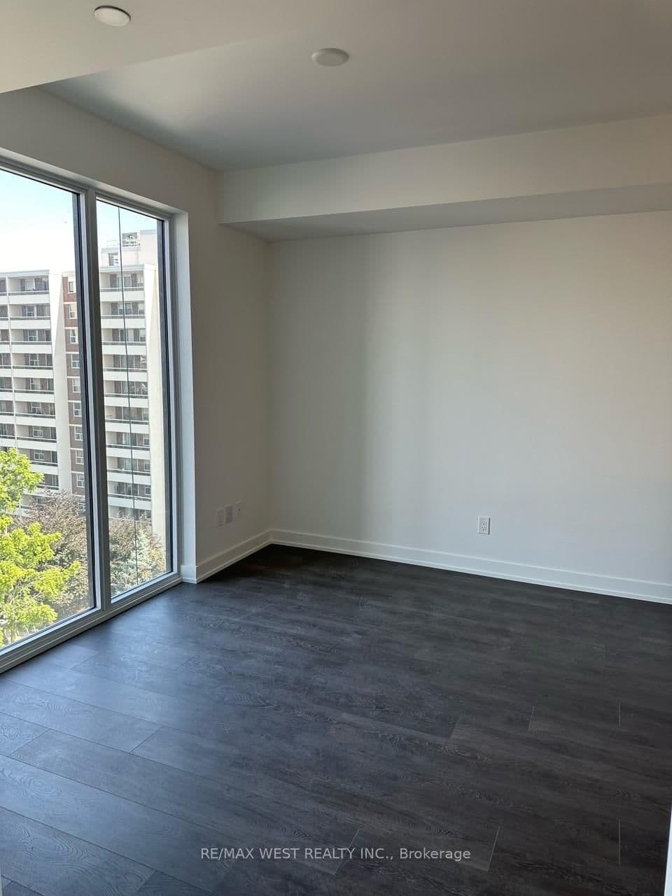 370 Martha Street, Unit 701 thumbnail 5