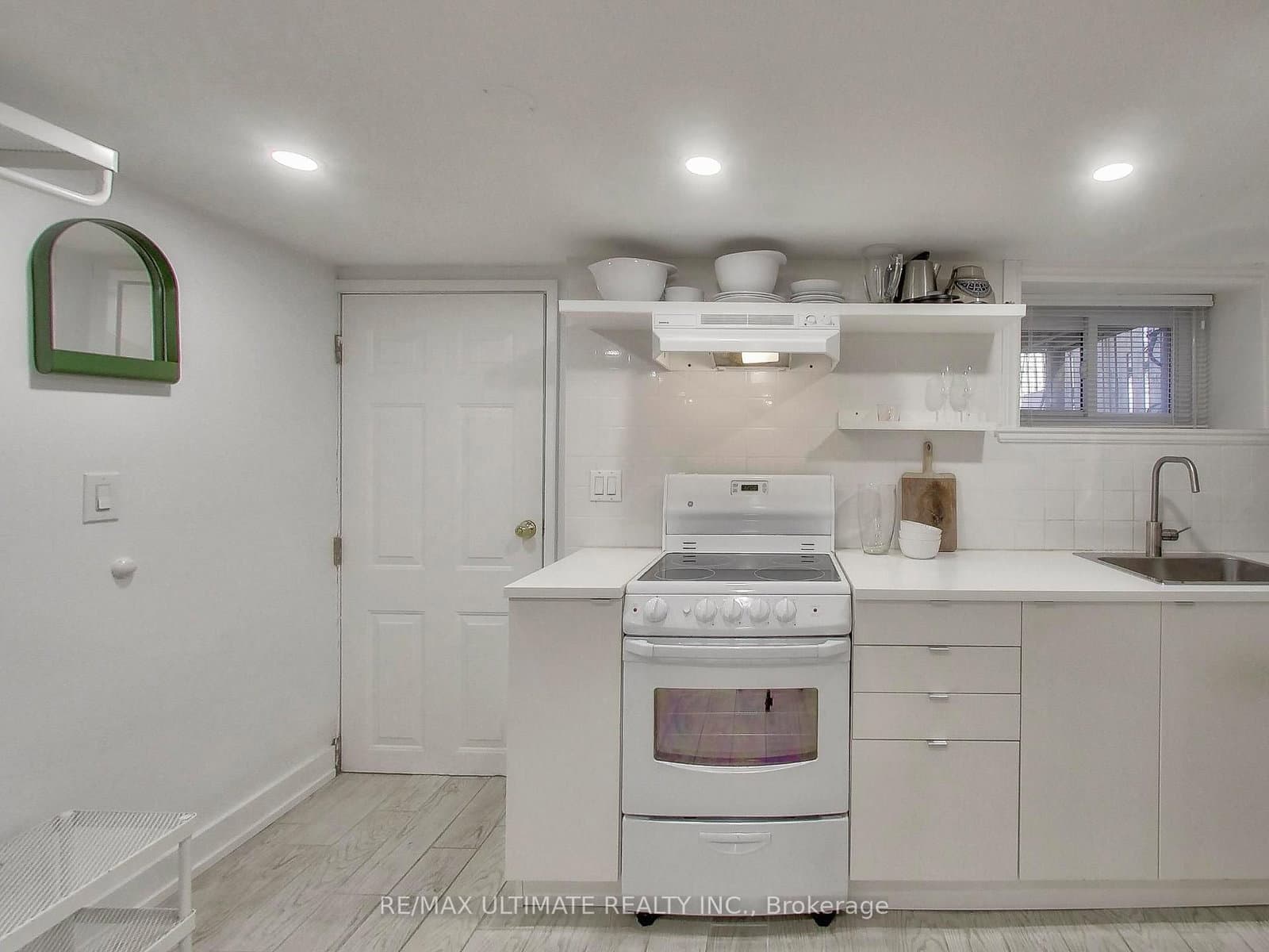 24 Pauline Avenue thumbnail 33