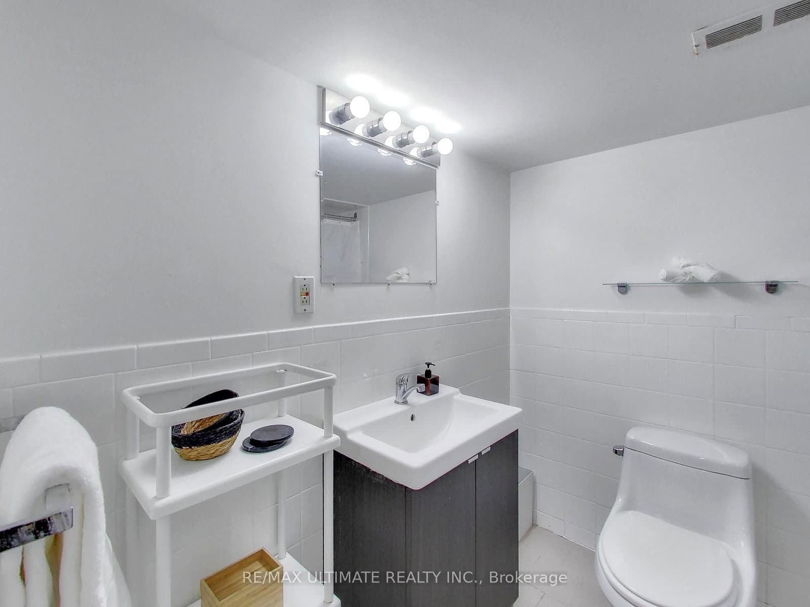 24 Pauline Avenue thumbnail 45