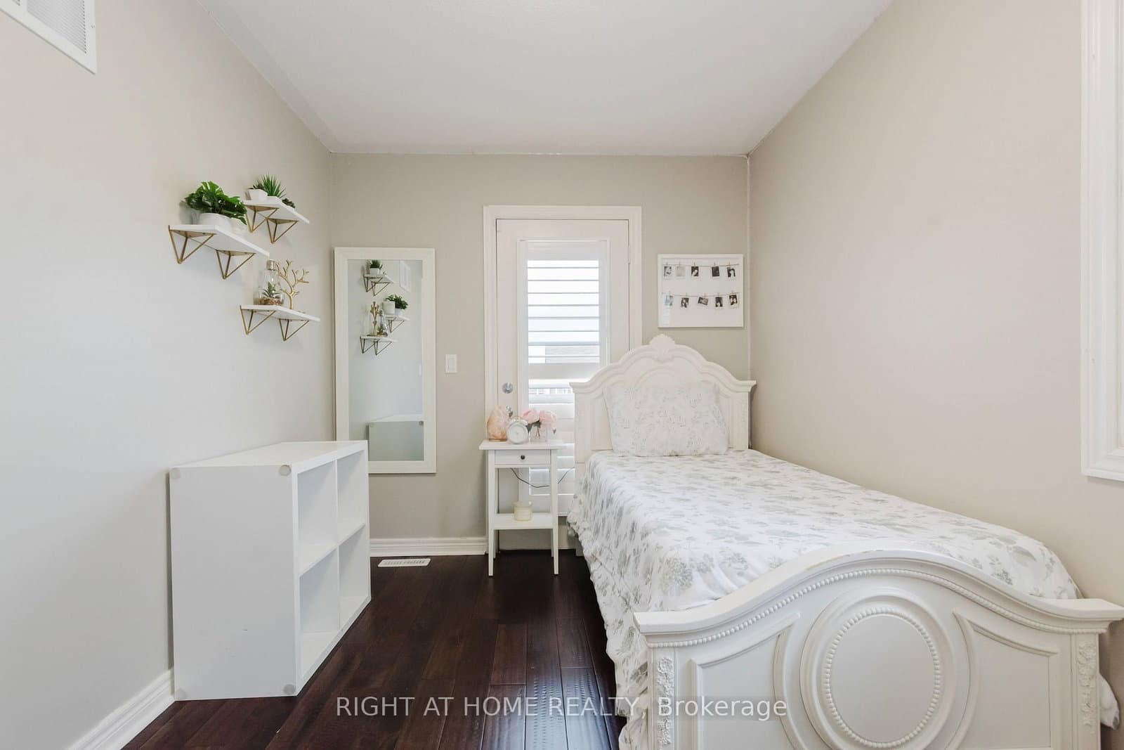 5294 Roadside Way thumbnail 29