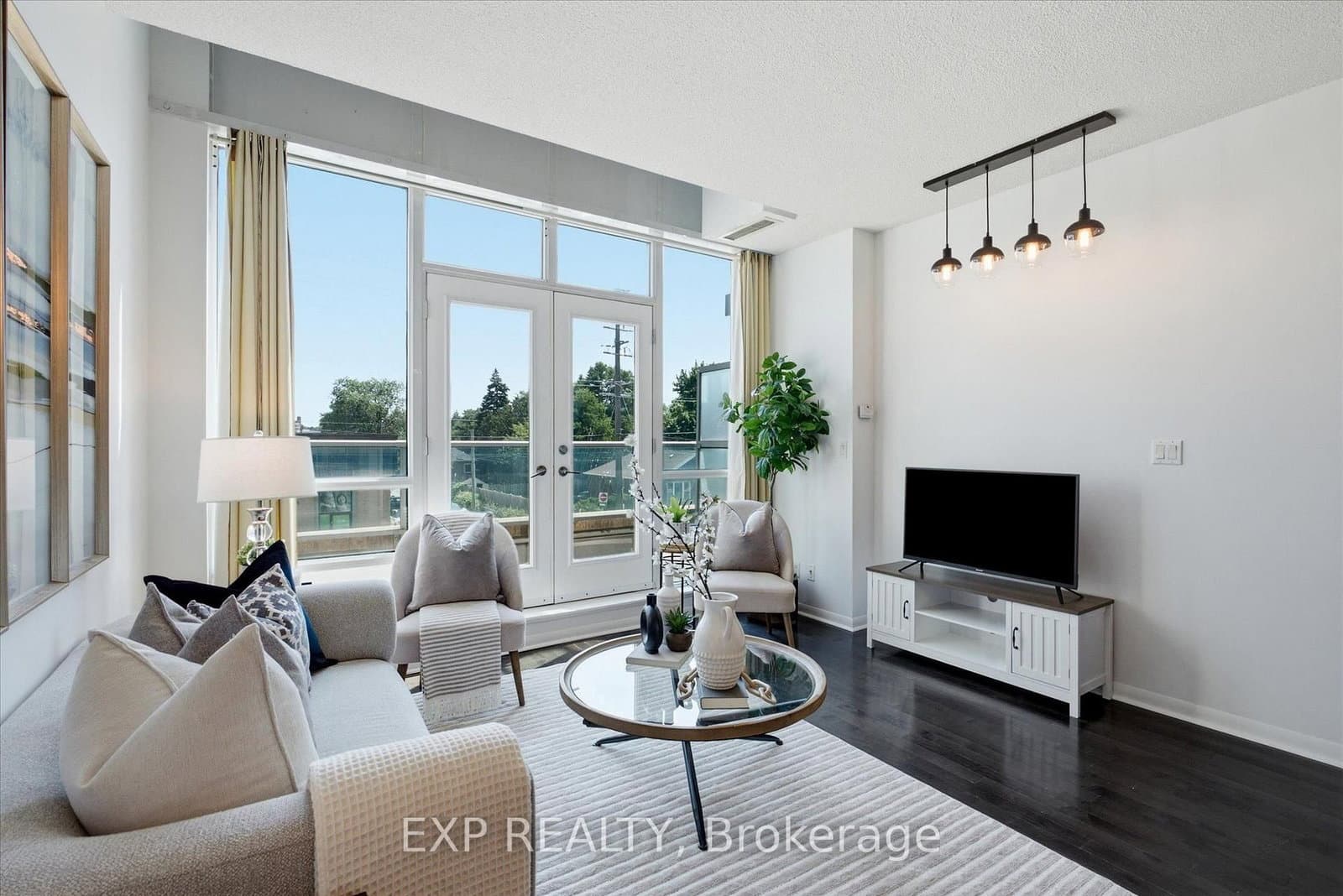 3391 Bloor Street W, Unit 221 thumbnail 10