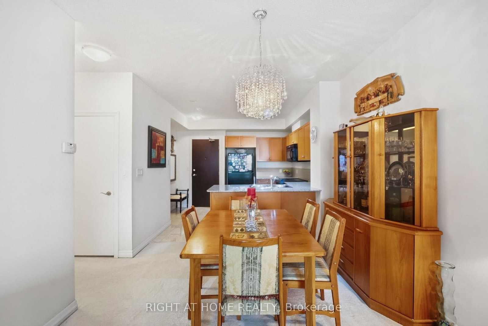 1359 E Rathburn Road E, Unit 1007 thumbnail 14