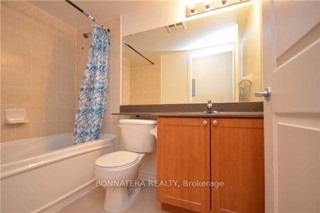 33 Elm Drive, Unit 1506 thumbnail 15