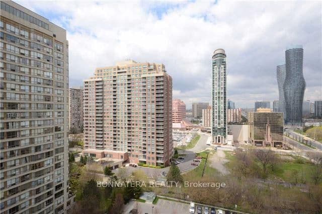 33 Elm Drive, Unit 1506 thumbnail 17