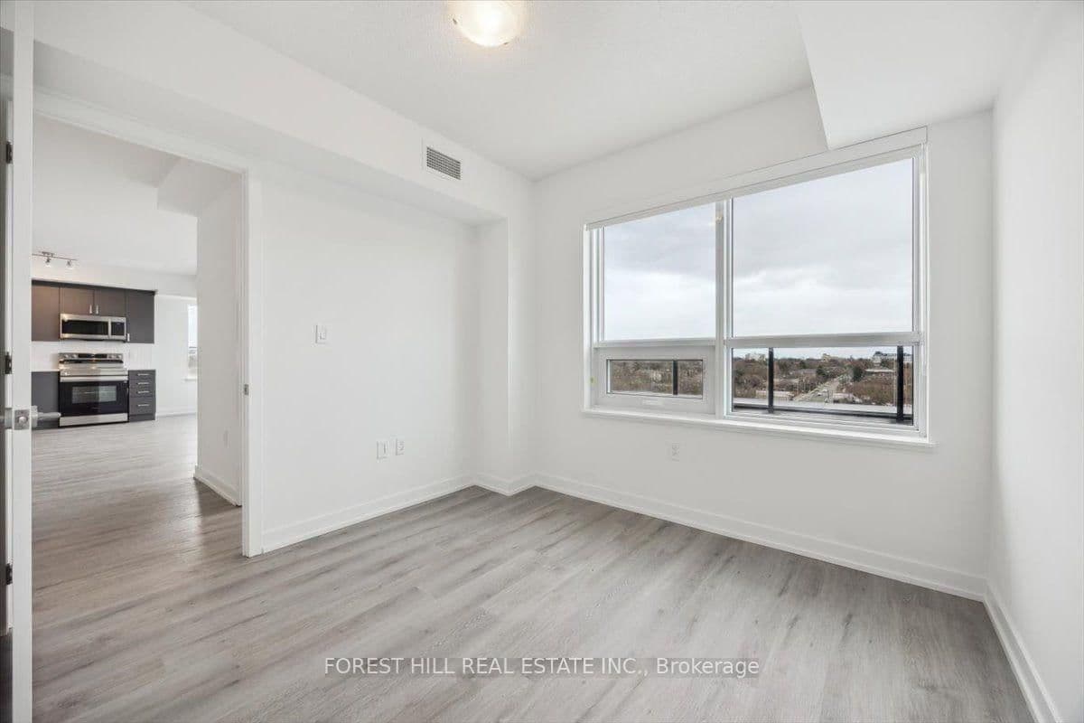 556 Marlee Avenue, Unit 911 thumbnail 18