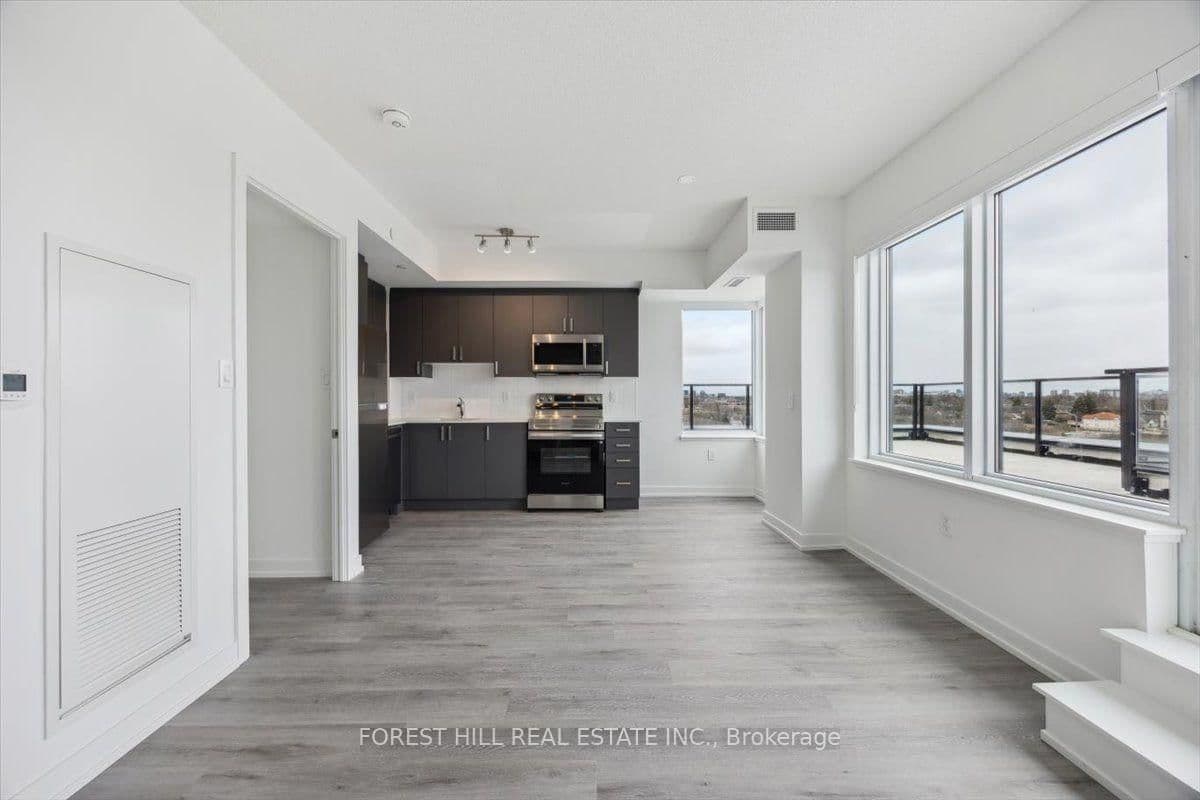 556 Marlee Avenue, Unit 911 thumbnail 9