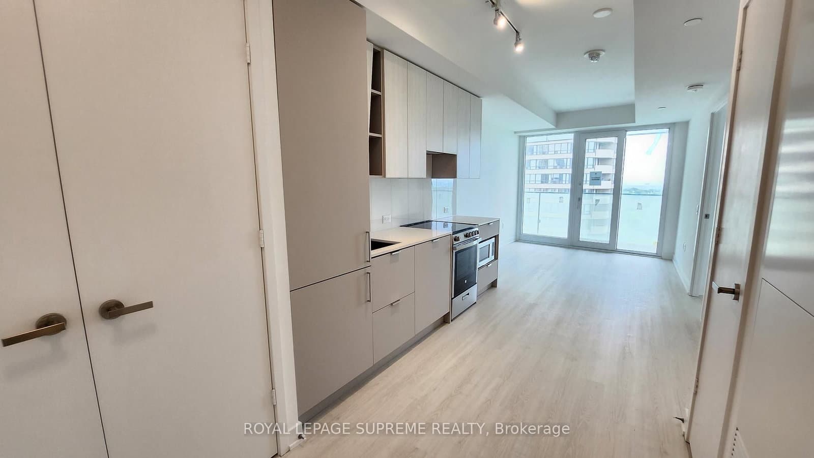 3883 Quartz Road, Unit 905 thumbnail 5