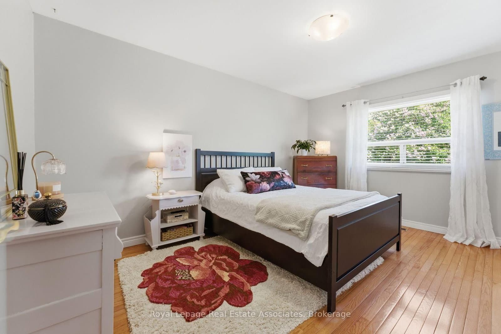 1069 Alexandra Avenue thumbnail 15
