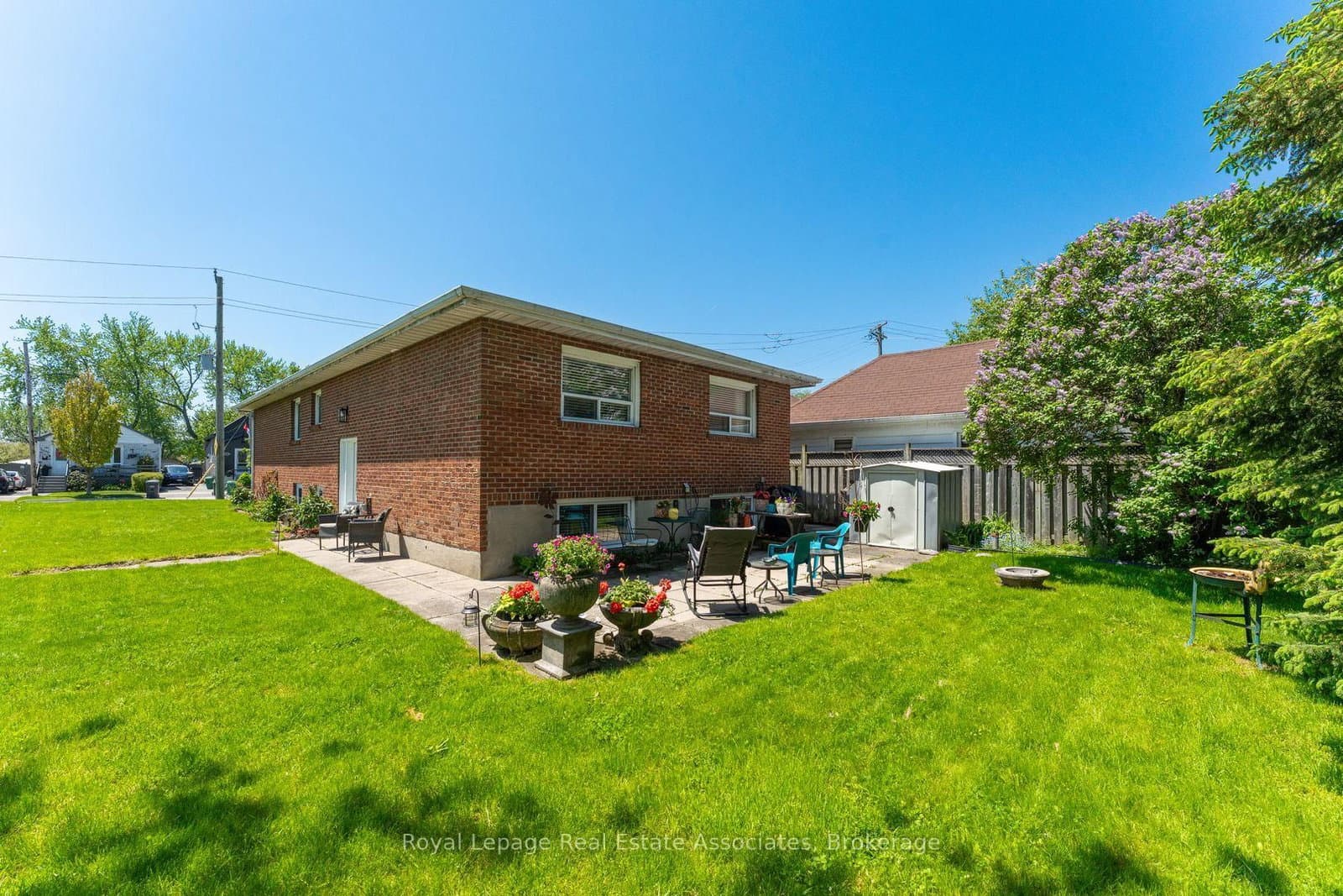 1069 Alexandra Avenue thumbnail 37
