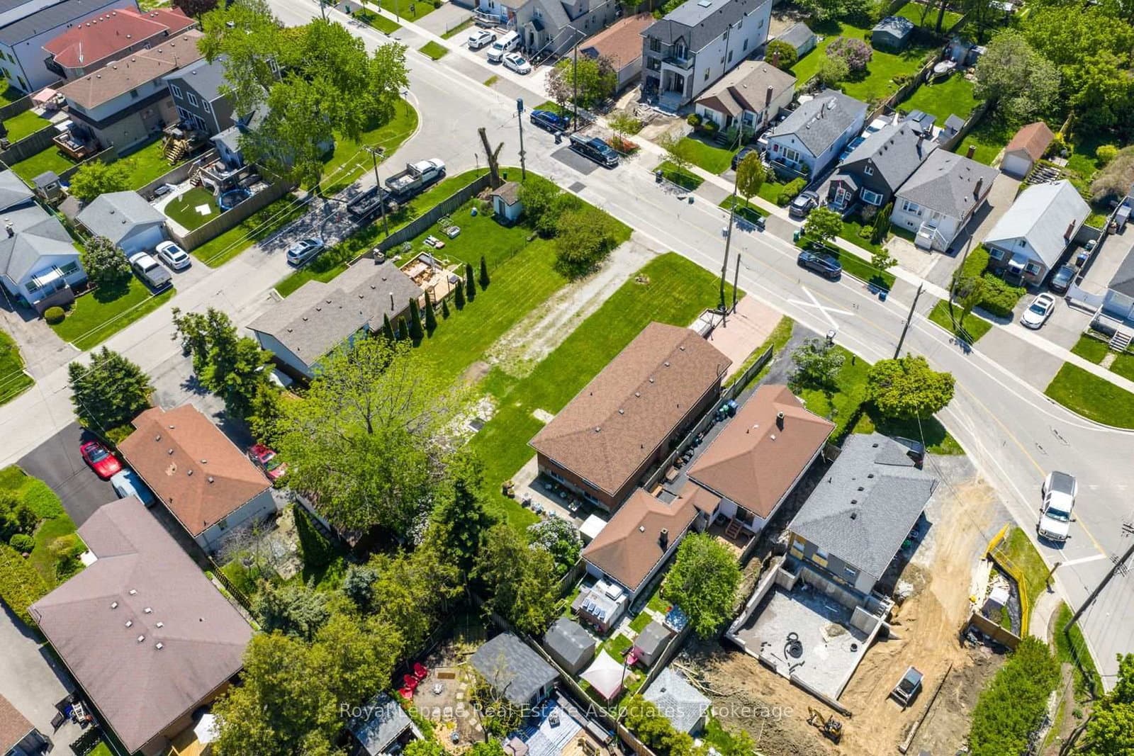 1069 Alexandra Avenue thumbnail 46