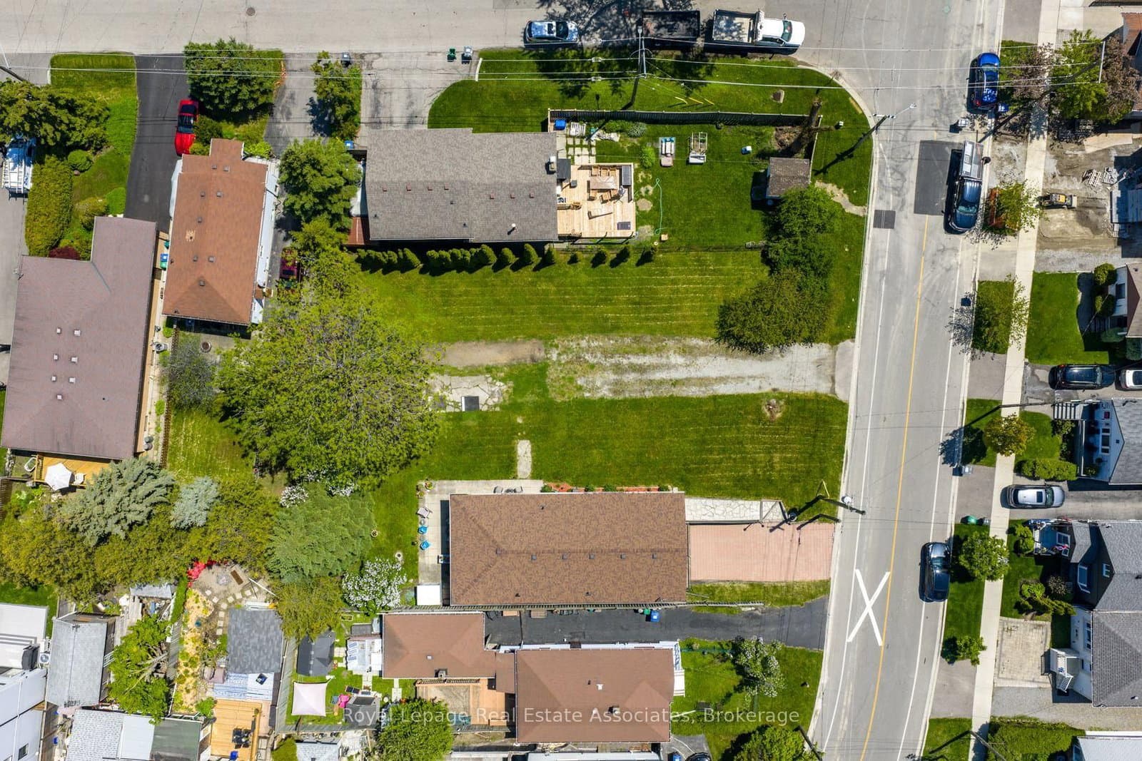 1069 Alexandra Avenue thumbnail 47