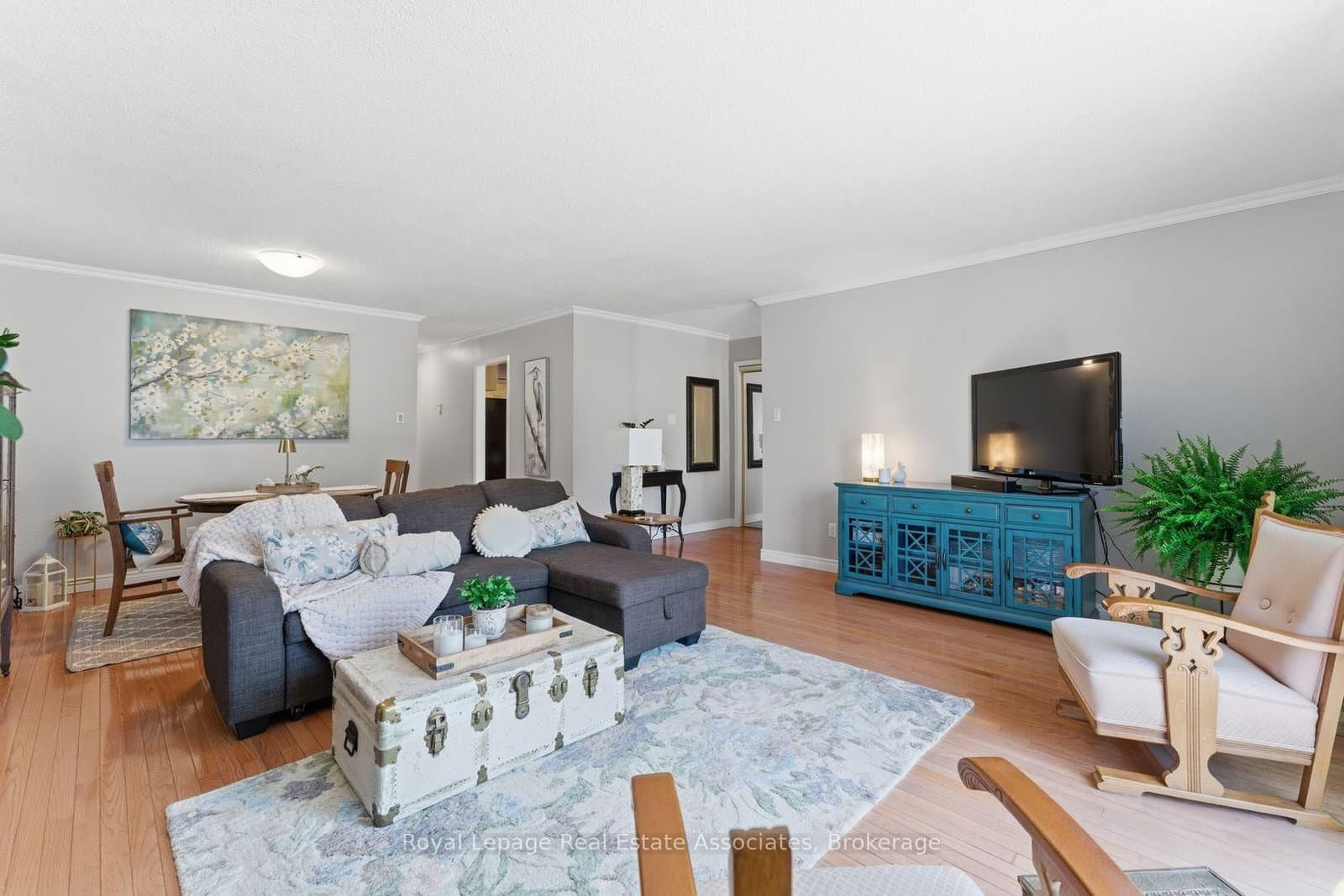 1069 Alexandra Avenue thumbnail 6
