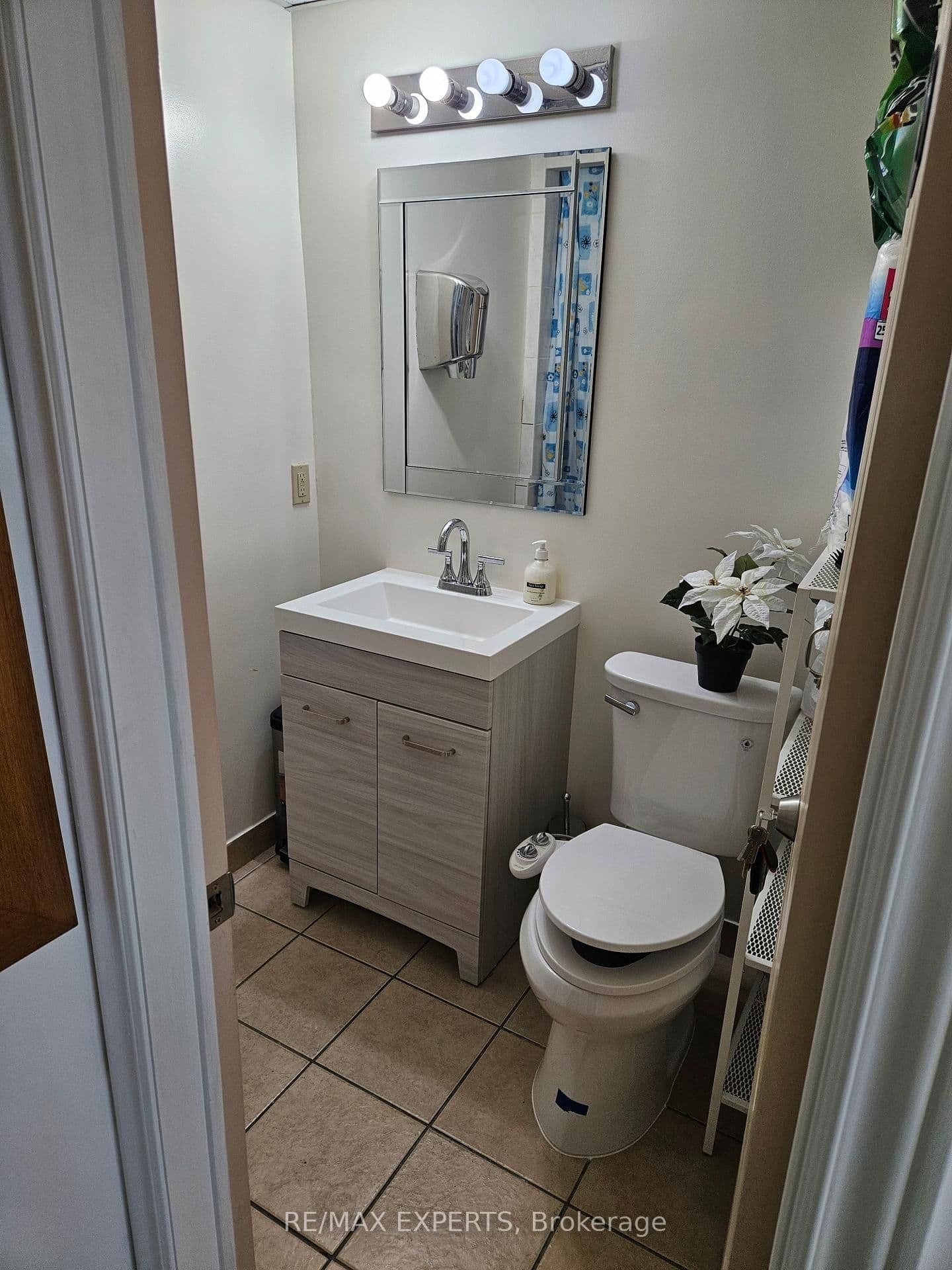 1270 Finch Avenue W, Unit 2 thumbnail 5