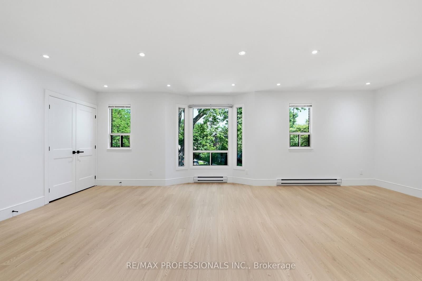 105 Cavell Avenue thumbnail 12
