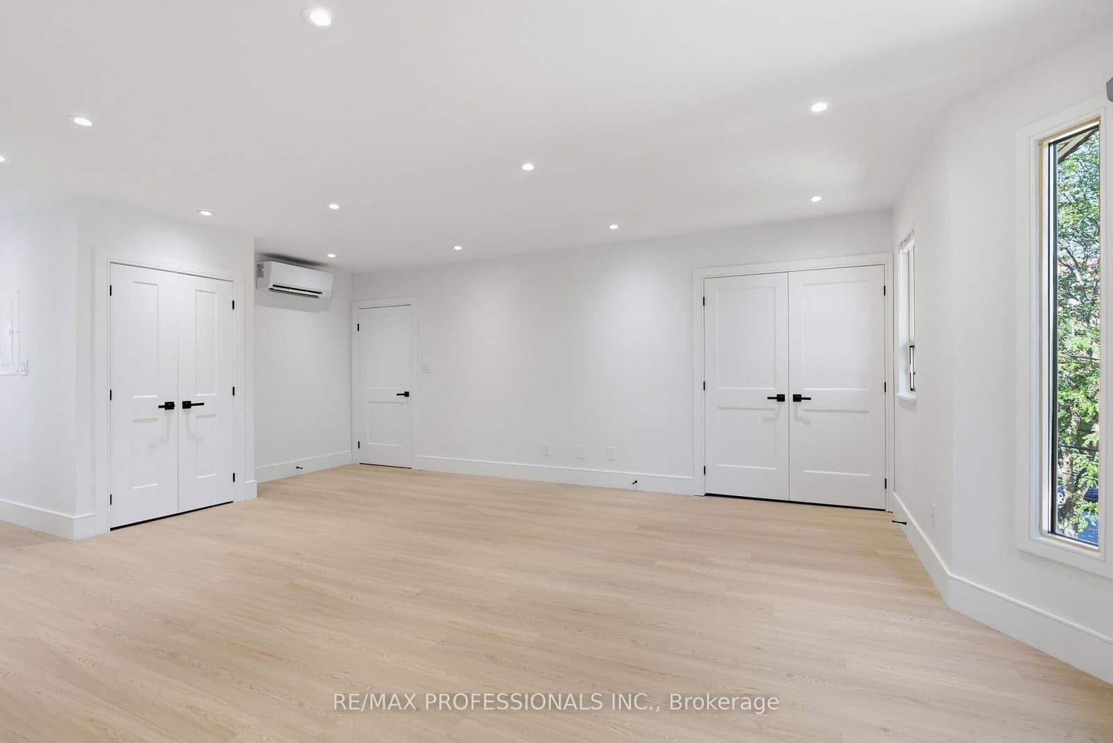 105 Cavell Avenue thumbnail 13