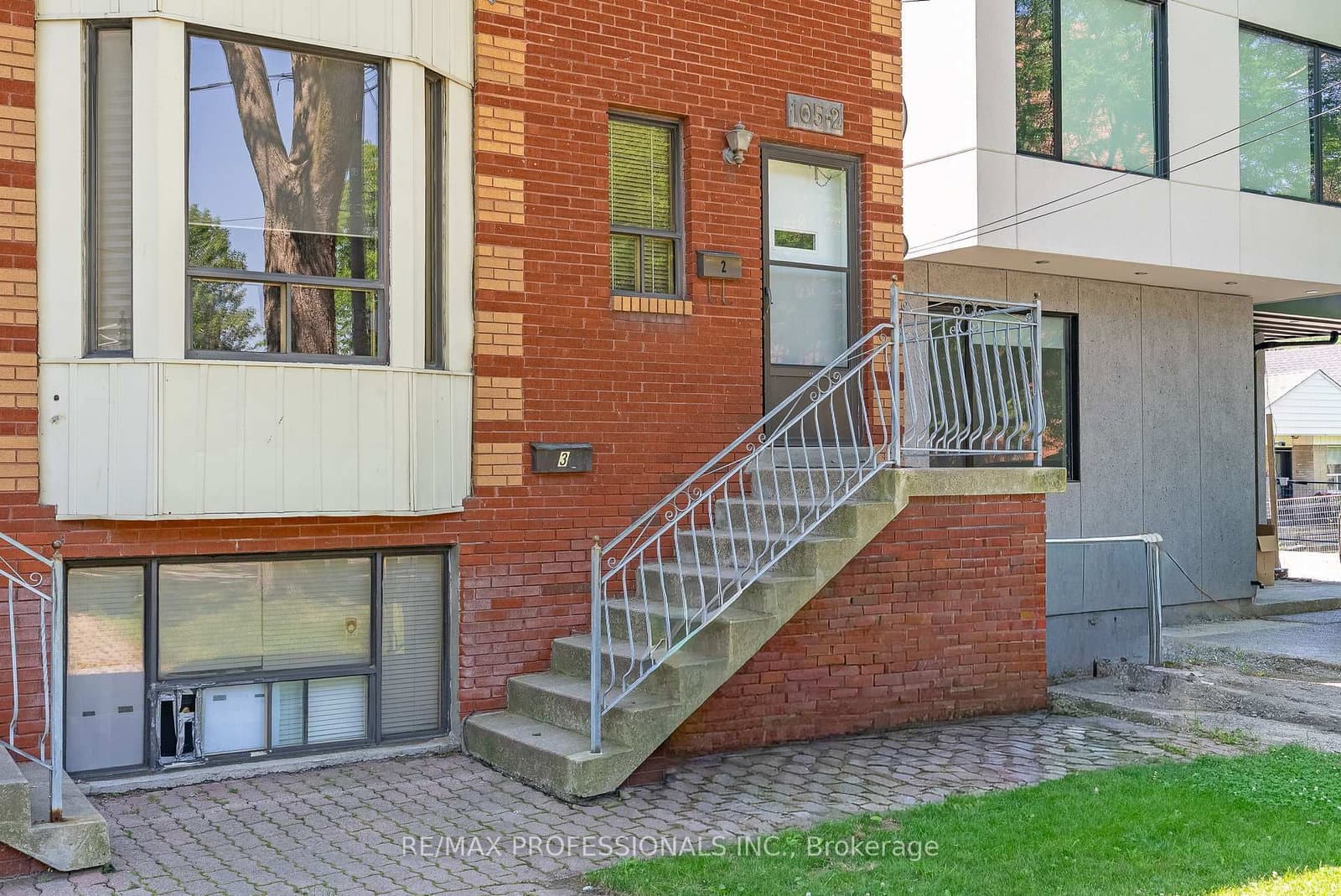 105 Cavell Avenue thumbnail 2